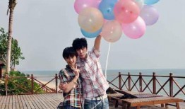 网红吵架吃瓜图片,吃瓜群众围观激烈争吵现场