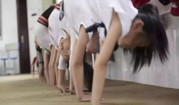 小女孩动作爆料视频大全,小女孩动作爆料视频精选集锦